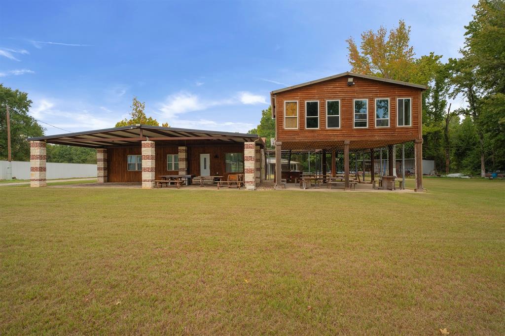 5989 State Highway 31 Property Photo 1