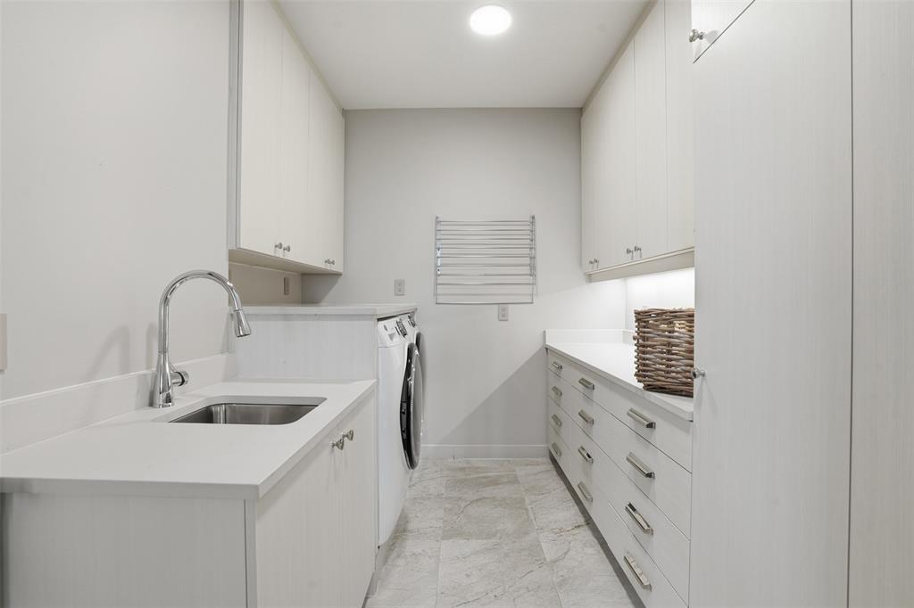 500 Throckmorton Street 3601 Property Photo 21