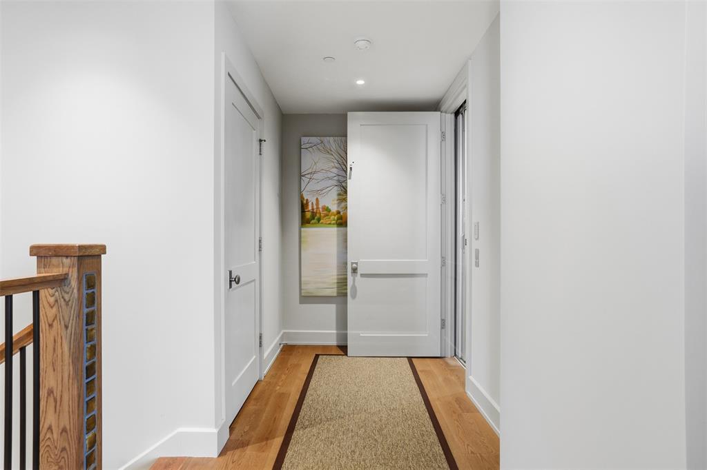 500 Throckmorton Street 3601 Property Photo 31