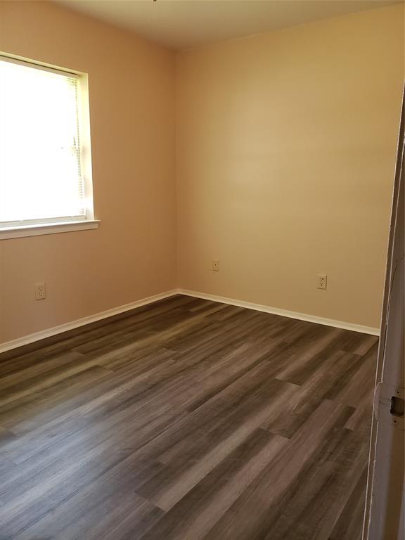 102 Avenue G Property Photo 5