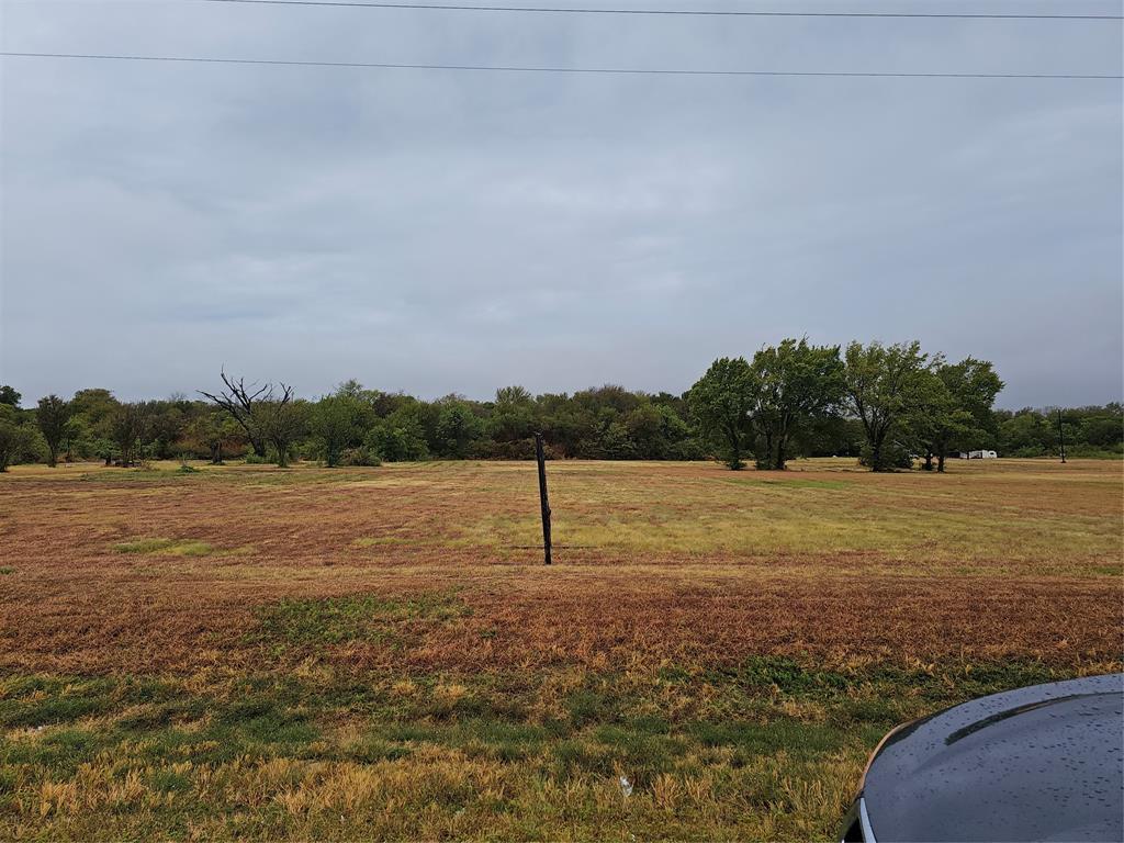 1105 S I-45 Property Photo 2