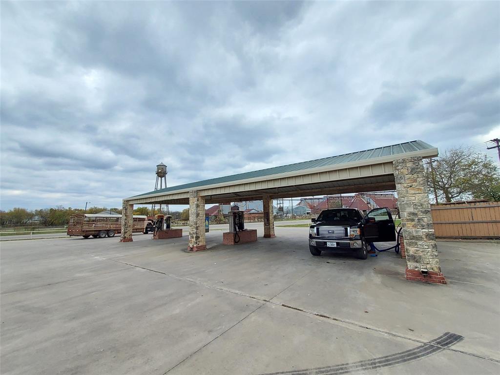 320 N Santa Fe Street Property Photo 6