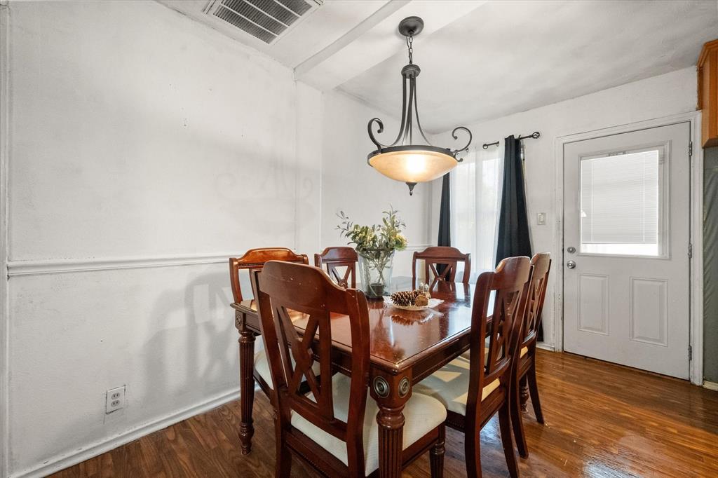 1725 Grace Street Property Photo 8