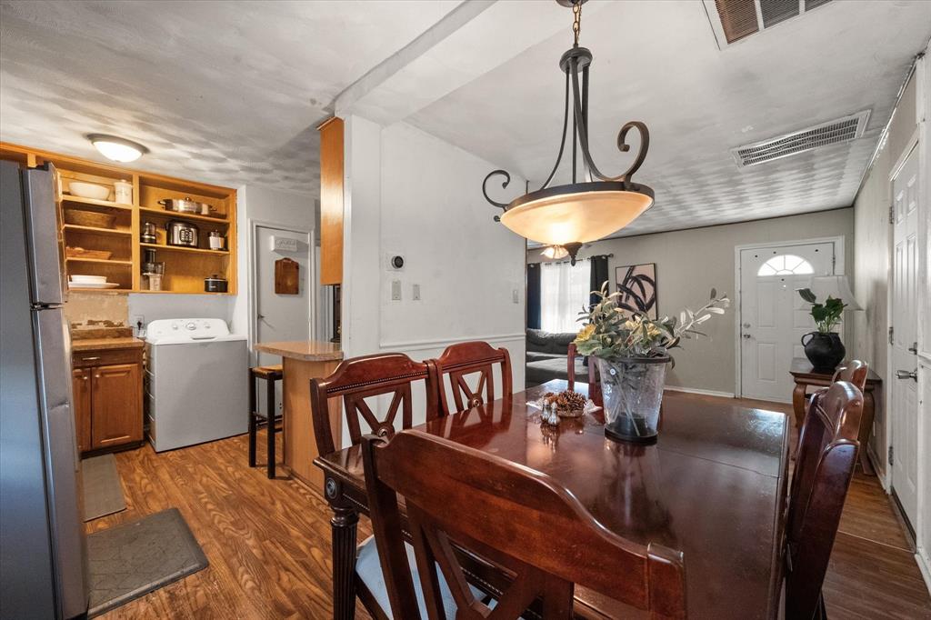 1725 Grace Street Property Photo 9