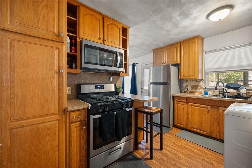 1725 Grace Street Property Photo 11