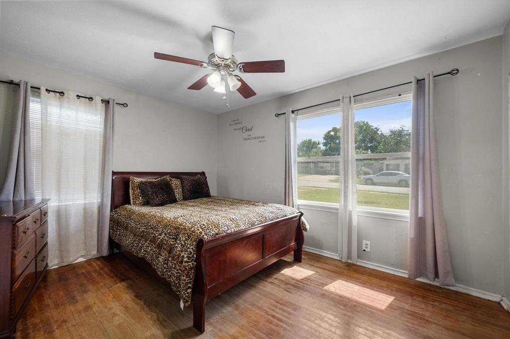 1725 Grace Street Property Photo 15