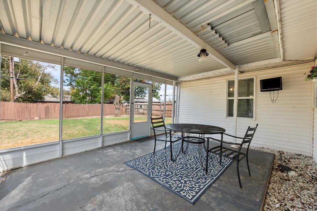1725 Grace Street Property Photo 18