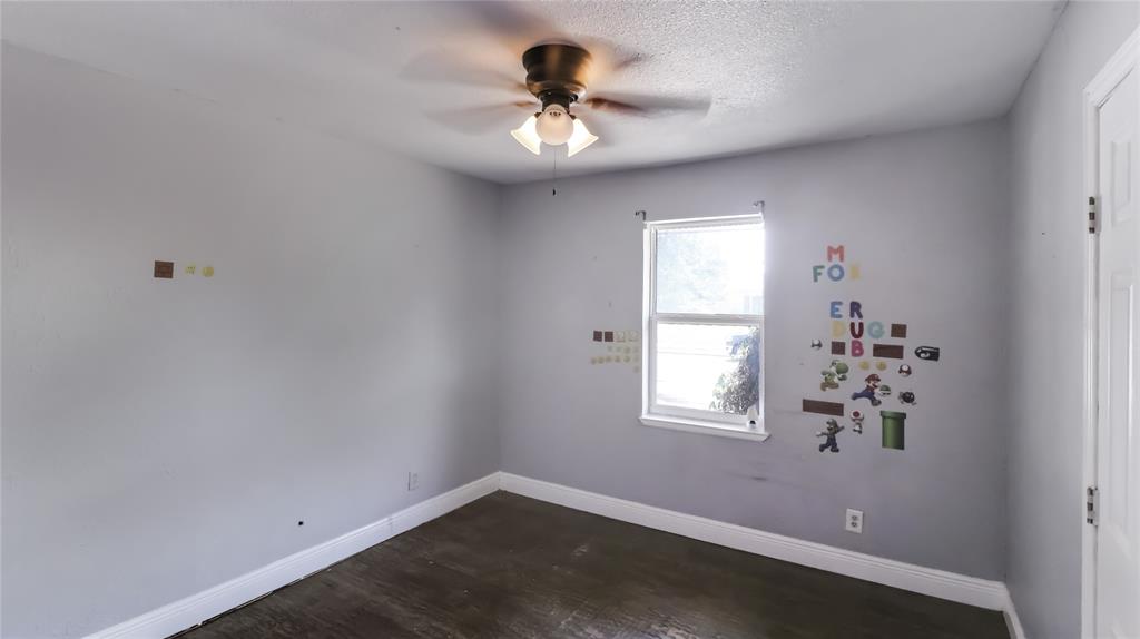 2201 Linwood Lane Property Photo 13