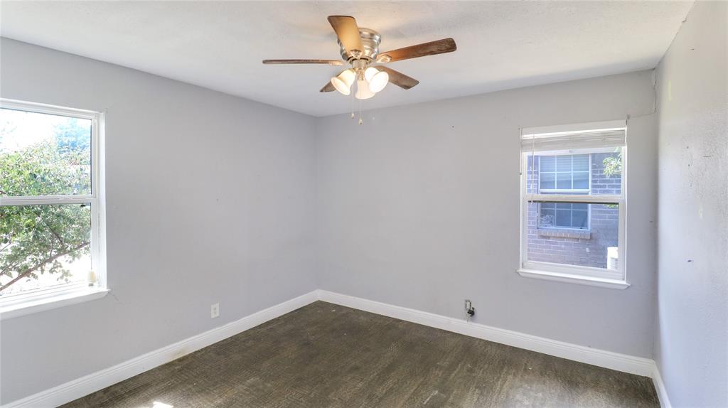 2201 Linwood Lane Property Photo 15