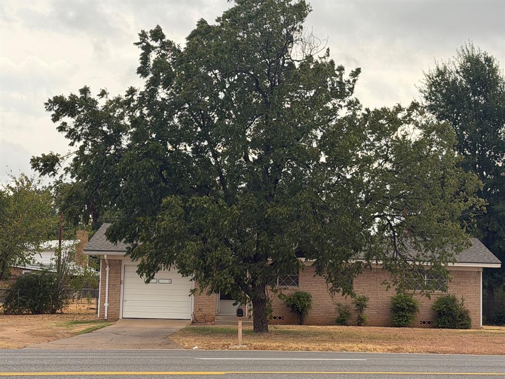 1339 Cherry Street Property Photo 2