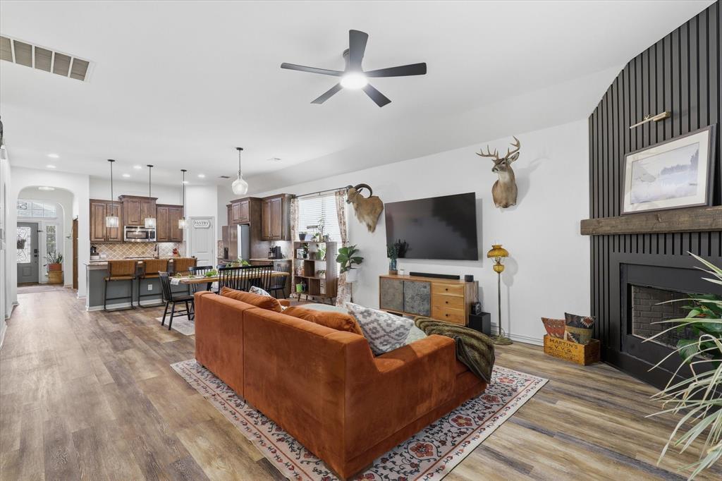 616 Seabourne Drive Property Photo 12