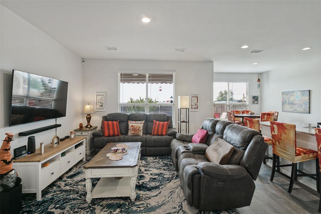 9653 Calhoun Falls Drive Property Photo 4