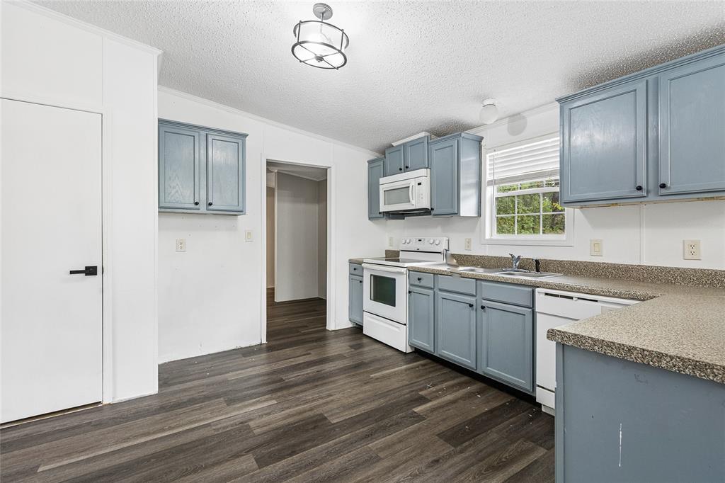 104 Arunda Court Property Photo 15
