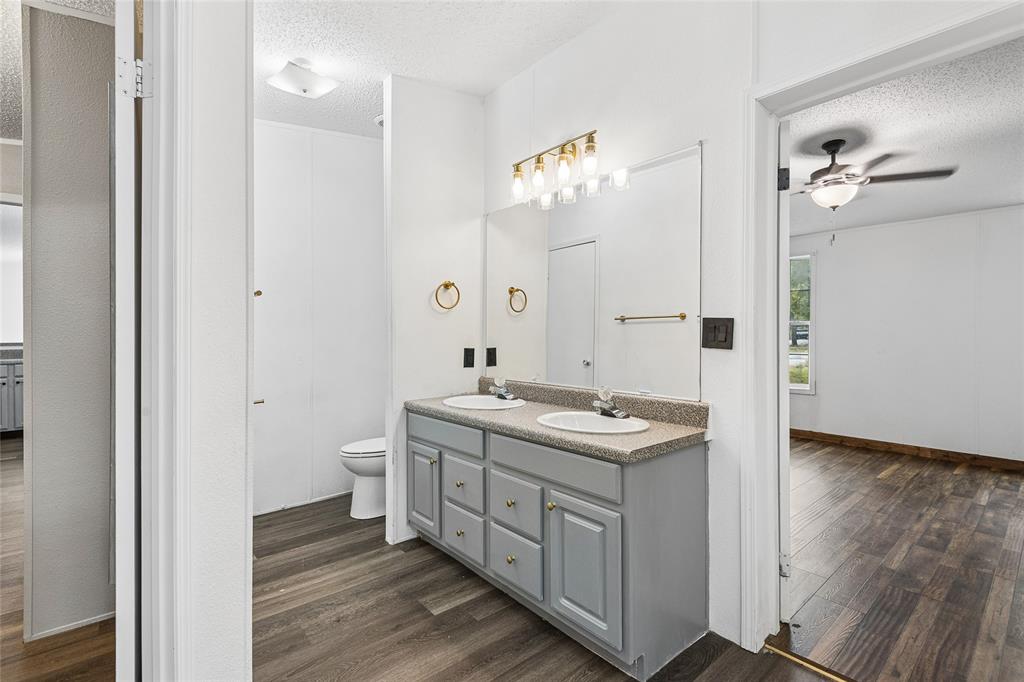 104 Arunda Court Property Photo 23