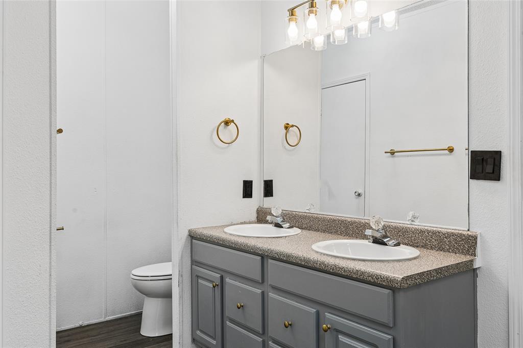 104 Arunda Court Property Photo 24