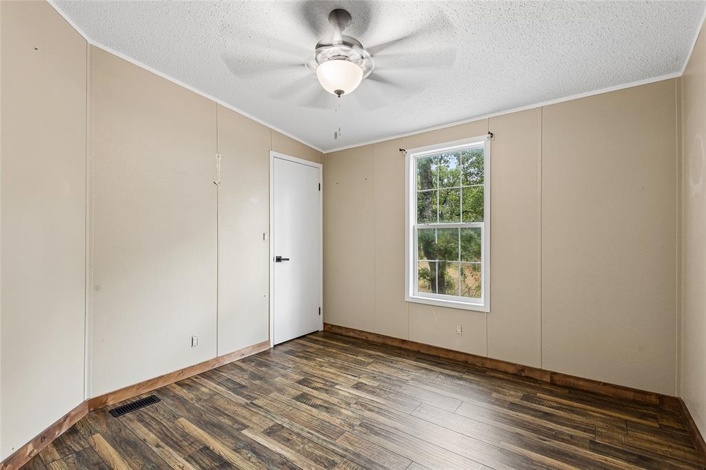 104 Arunda Court Property Photo 32