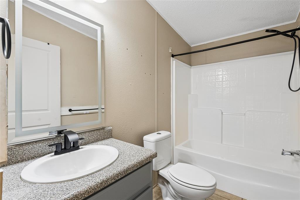 104 Arunda Court Property Photo 36