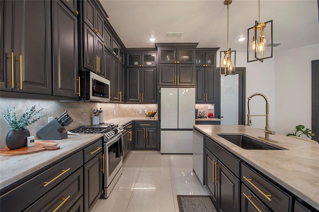 8383 Fm 2208 Property Photo 15