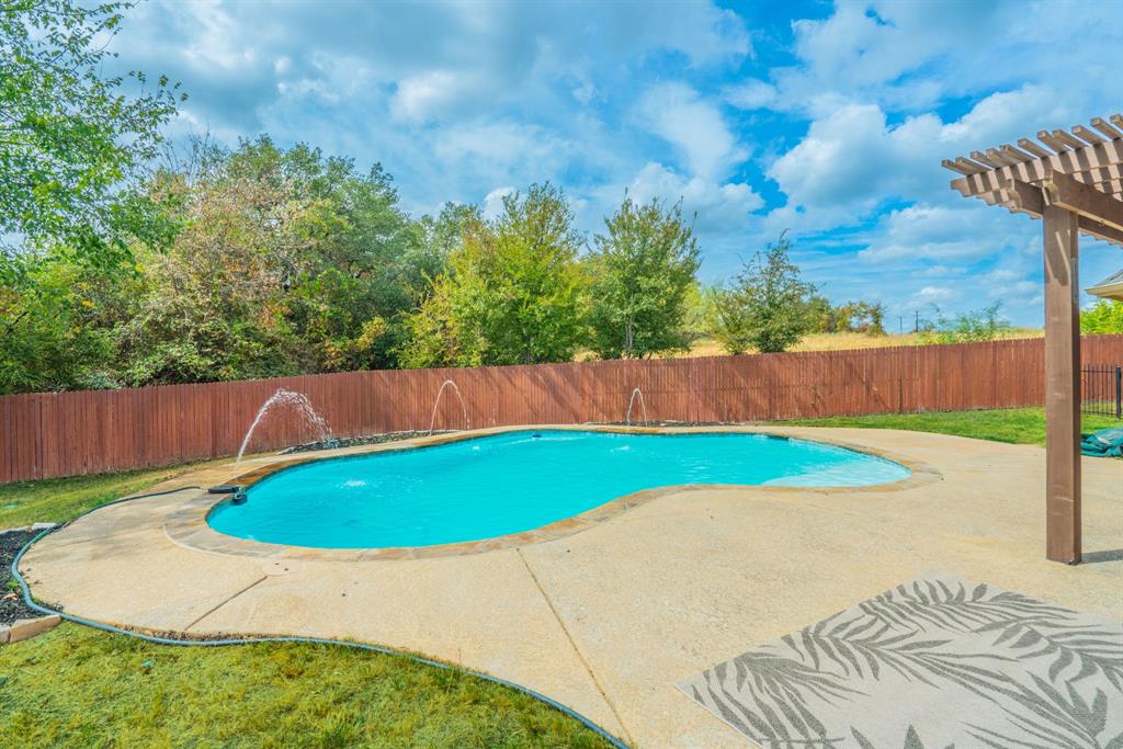 1805 Vista Royale Court Property Photo 2