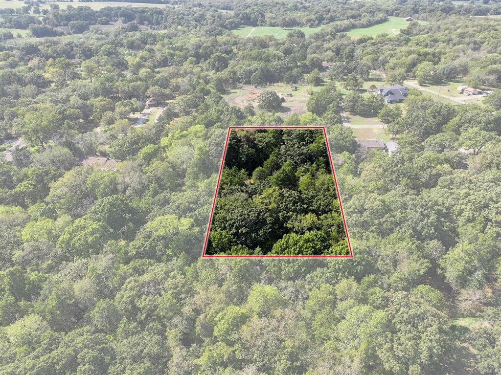66 Shady Woods Lane Property Photo 10