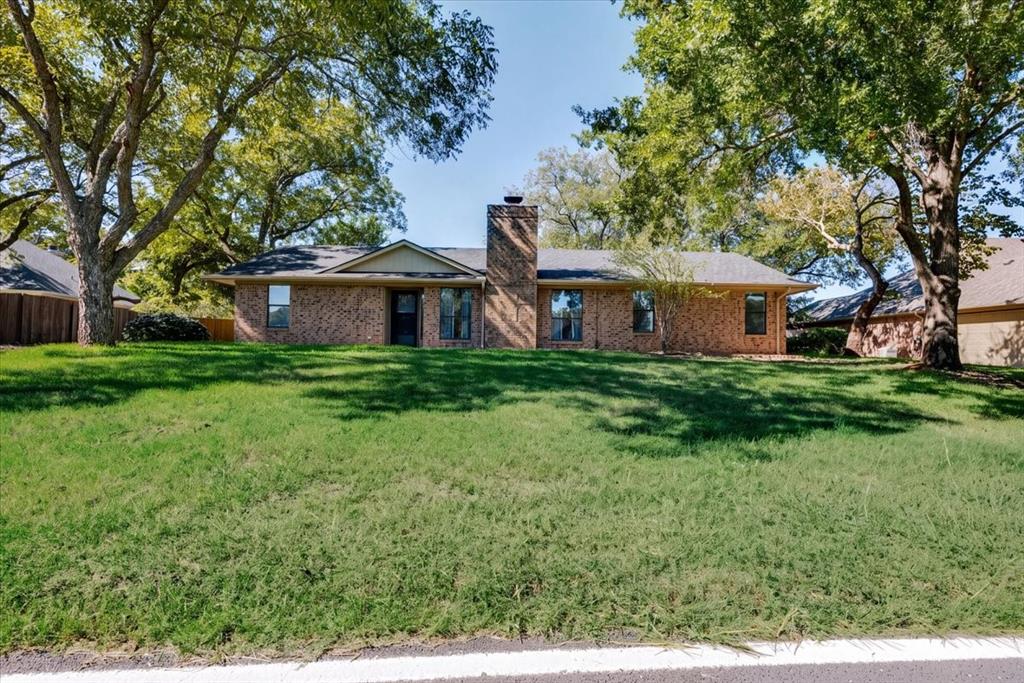 8105 Ravenswood Road Property Photo 1