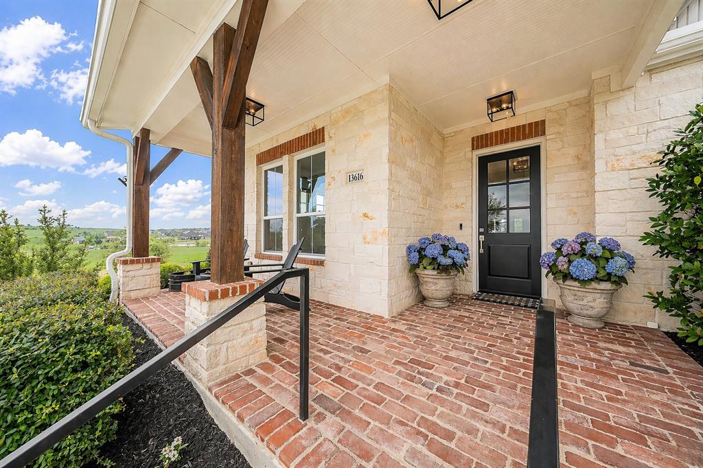 13616 Walsh Avenue Property Photo 3
