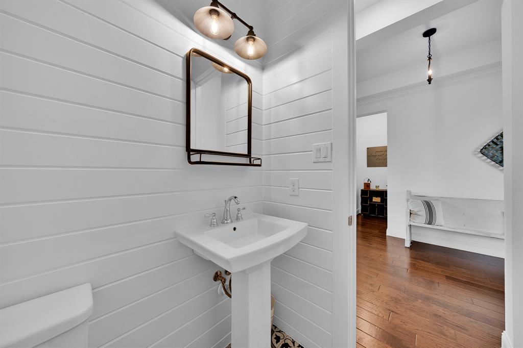13616 Walsh Avenue Property Photo 14