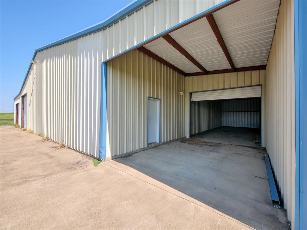 2944 Cr-596 Property Photo 5