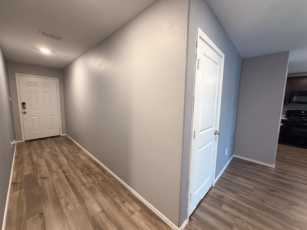 1012 Lady Bird Street Property Photo 2