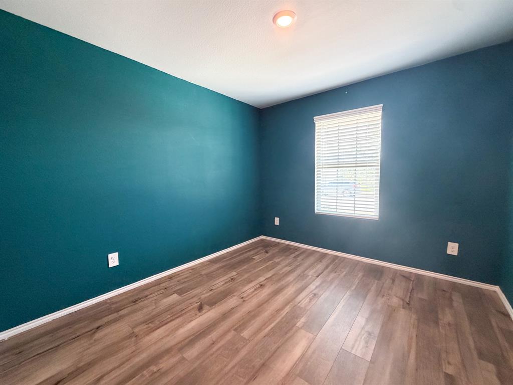 1012 Lady Bird Street Property Photo 6