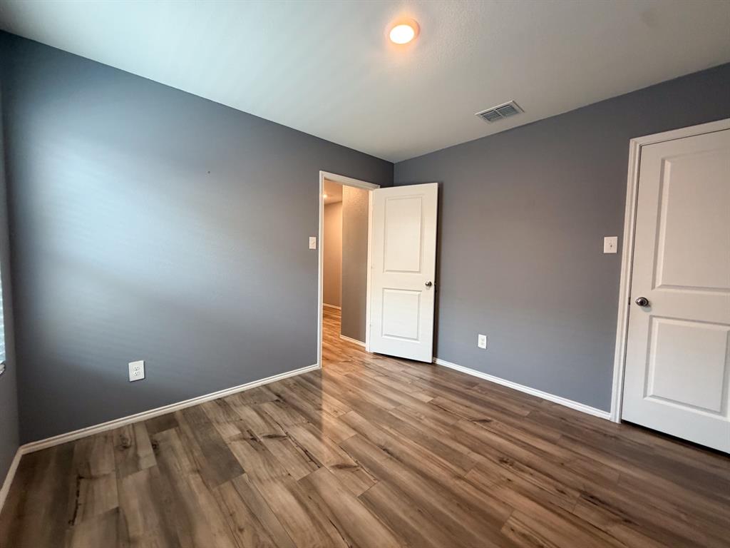 1012 Lady Bird Street Property Photo 9