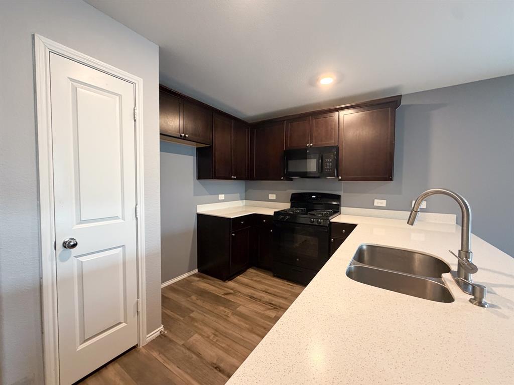 1012 Lady Bird Street Property Photo 12