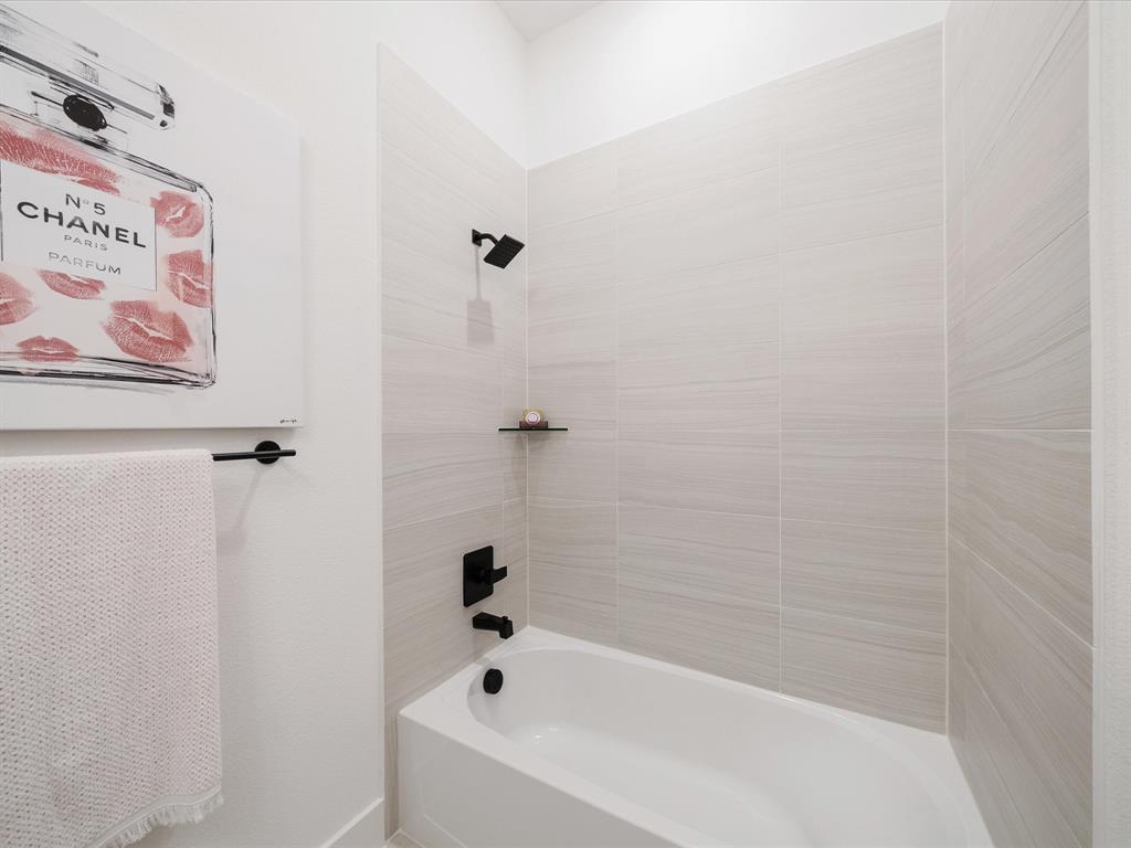 2313 Peters Colony Drive Property Photo 21