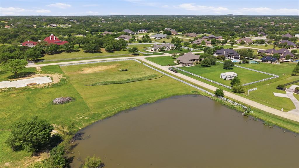 900 Show Master Court Property Photo 3