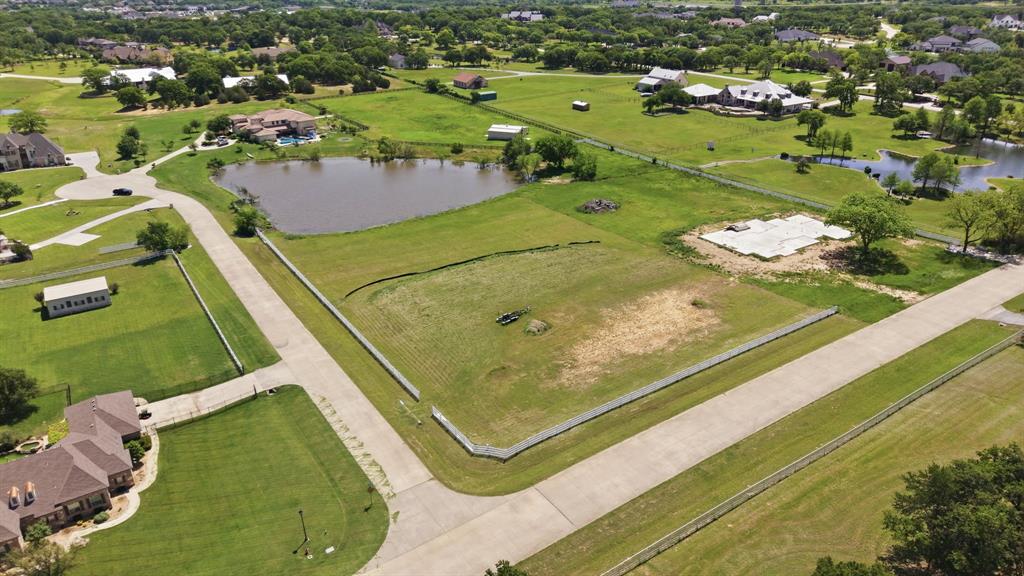 900 Show Master Court Property Photo 10