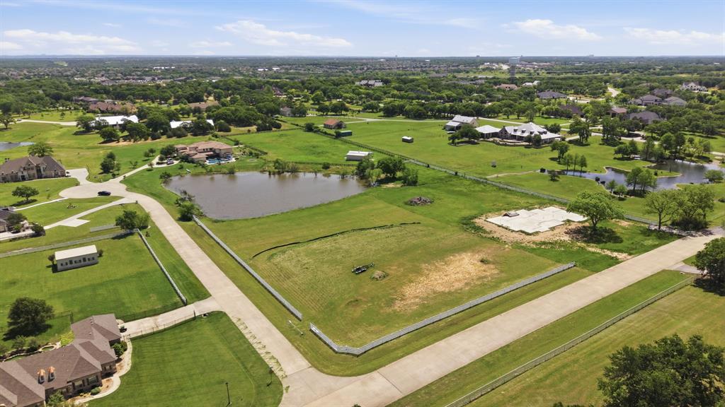 900 Show Master Court Property Photo 11