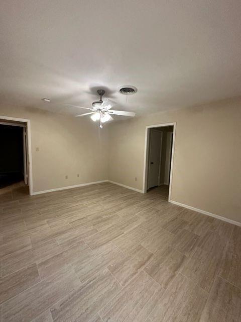 5325 Southmoor Drive Property Photo 9