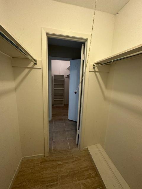 5325 Southmoor Drive Property Photo 10