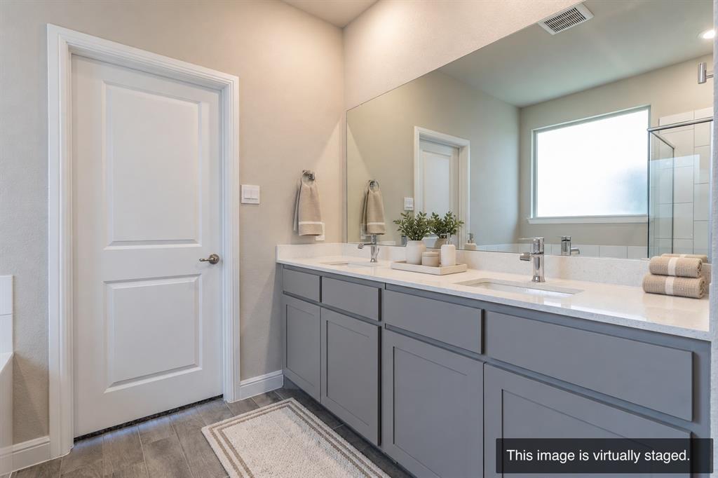 15549 Balham Pass Property Photo 10
