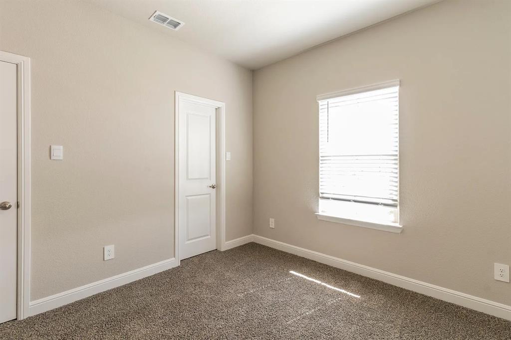 15549 Balham Pass Property Photo 13