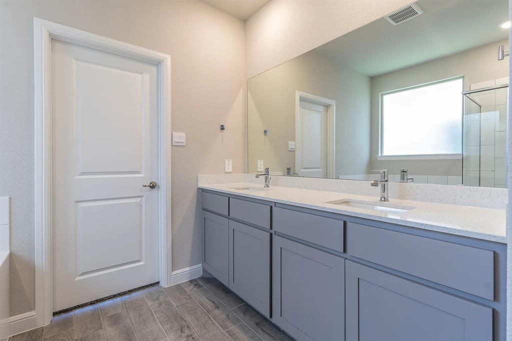 15549 Balham Pass Property Photo 19