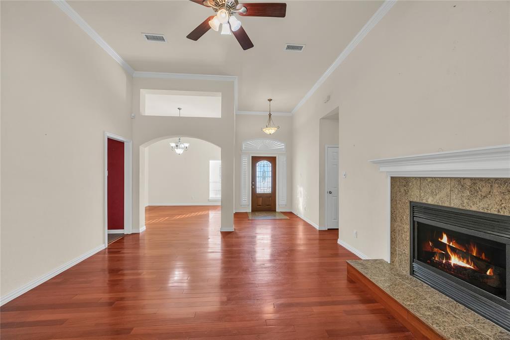 706 Meadowview Property Photo 9