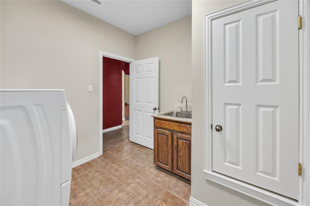 706 Meadowview Property Photo 21