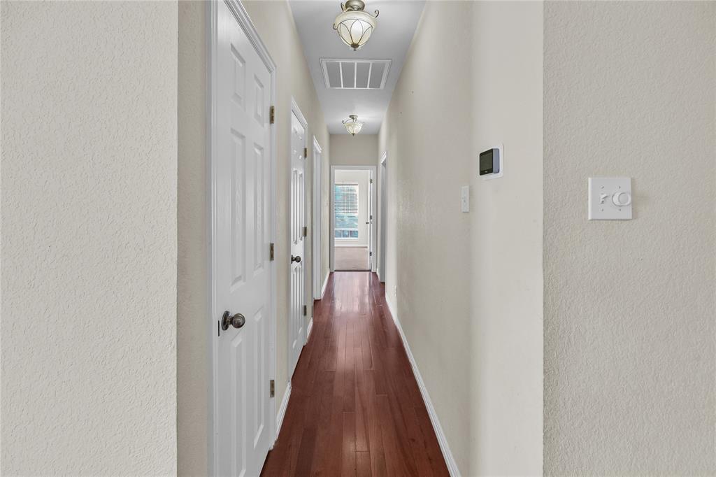 706 Meadowview Property Photo 23
