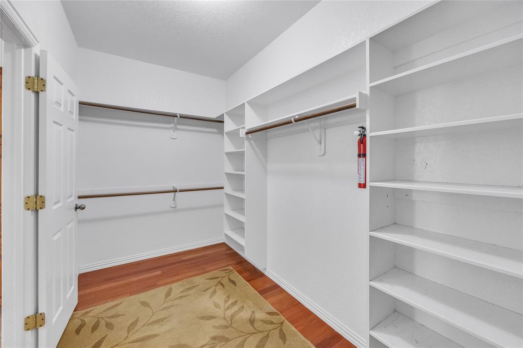 706 Meadowview Property Photo 37