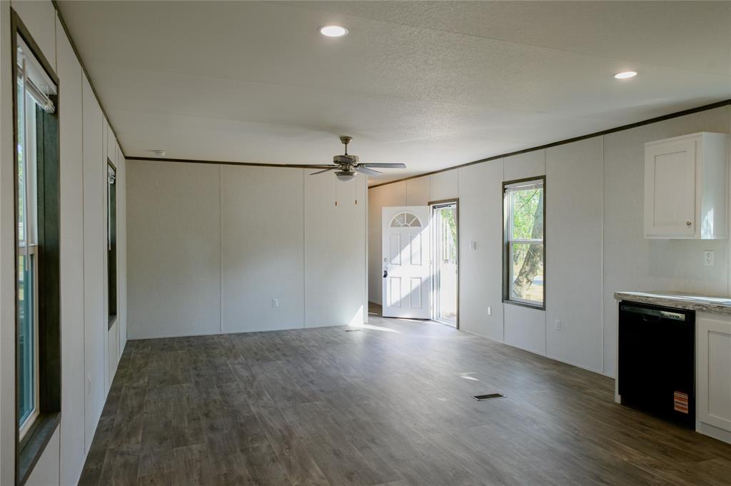 316 S Main Street Property Photo 9