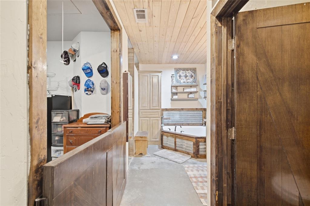 4224 N Fm 730 Property Photo 10