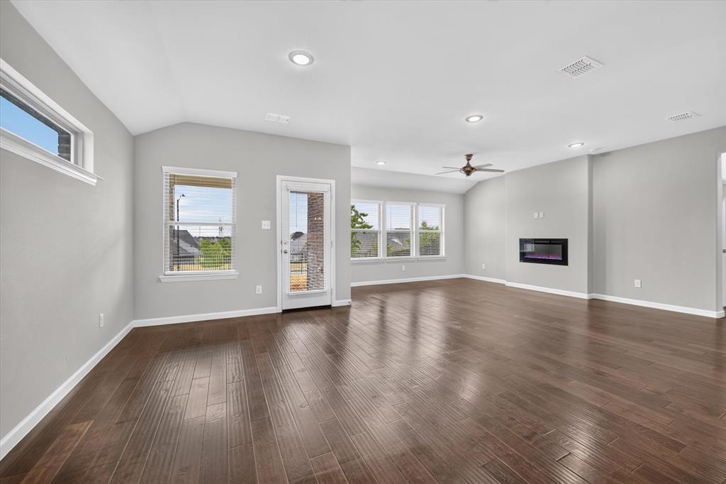 10645 Enchanted Rock Way Property Photo 4