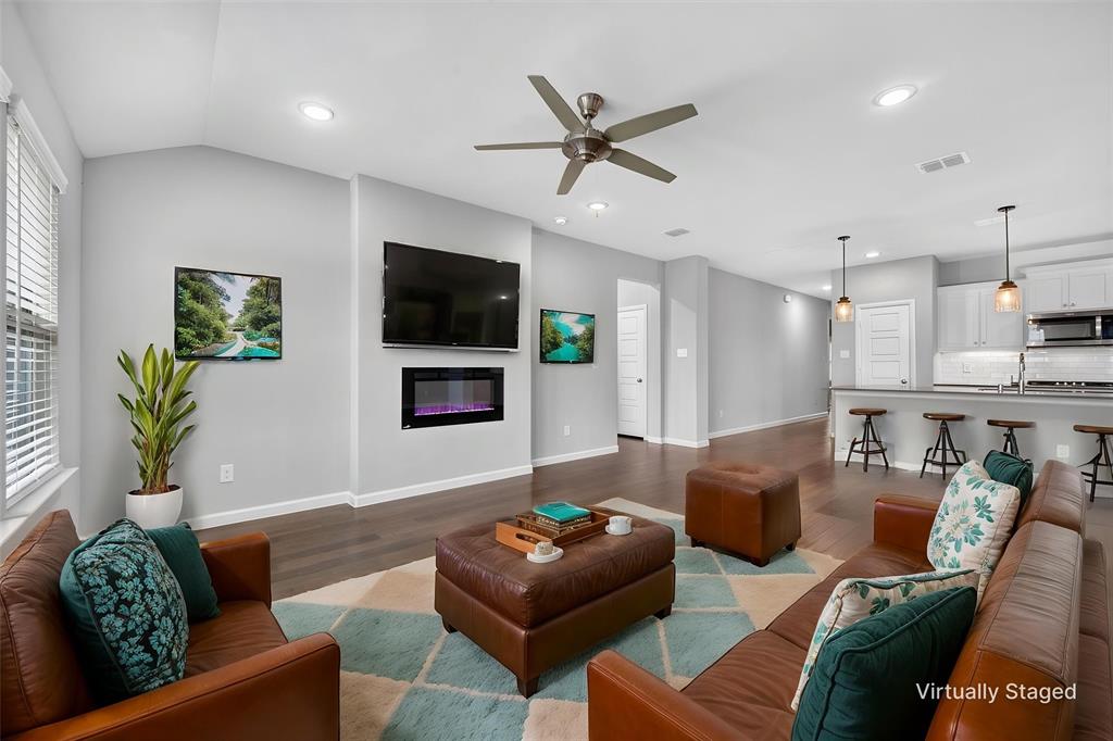 10645 Enchanted Rock Way Property Photo 5