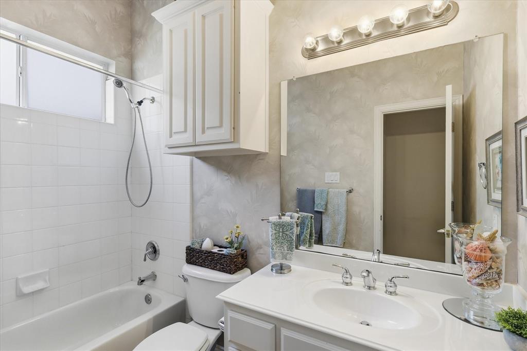 1300 Currant Way Property Photo 29
